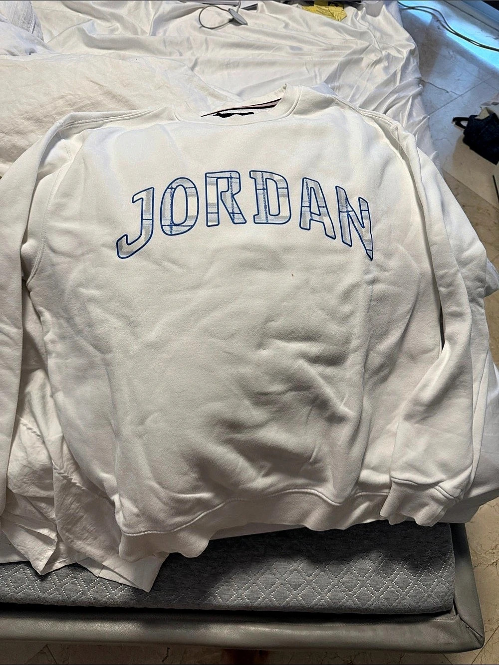 Jordan Essentials Holiday Fleece Crewneck Sweatshirt White